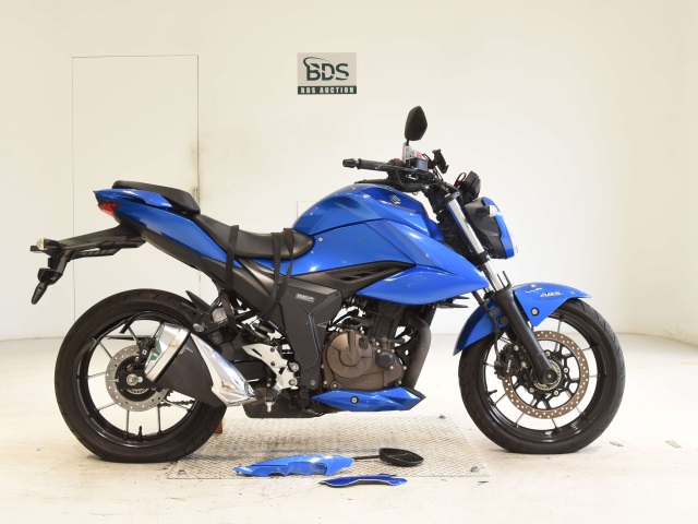 Suzuki GIXXER250