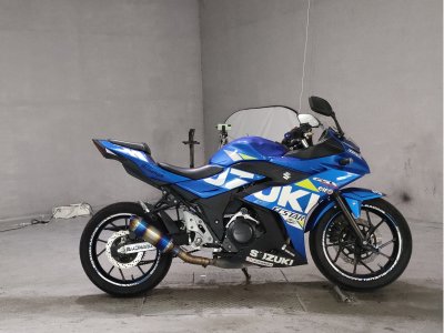 Suzuki GSX250R