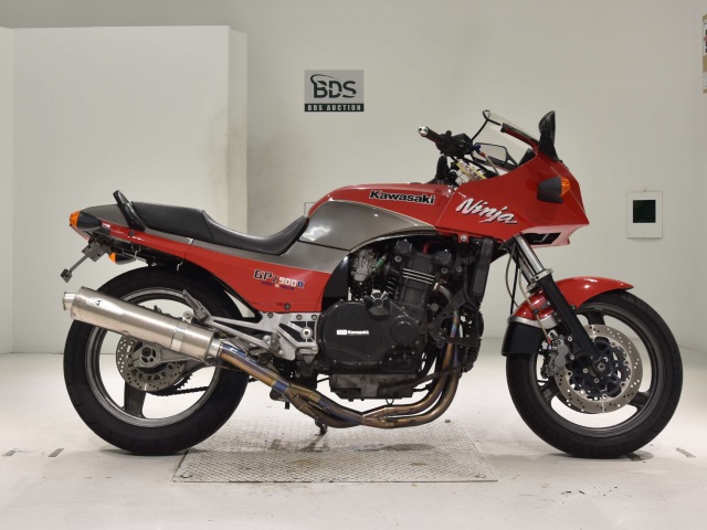 Kawasaki GPZ900R 1997