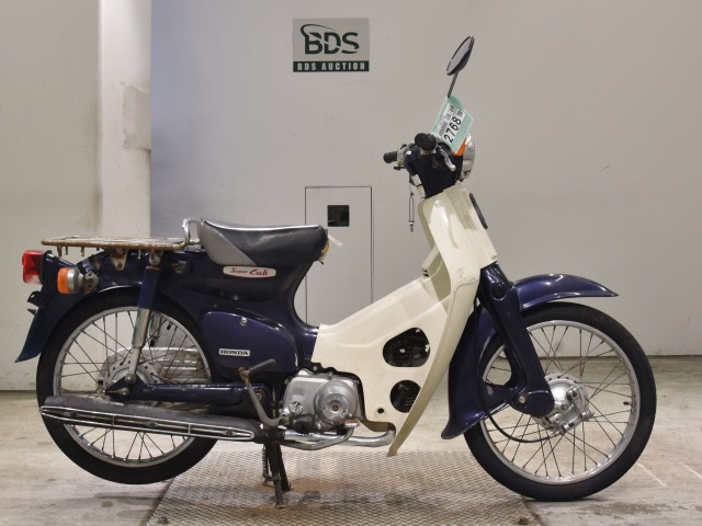 Honda C50 2002
