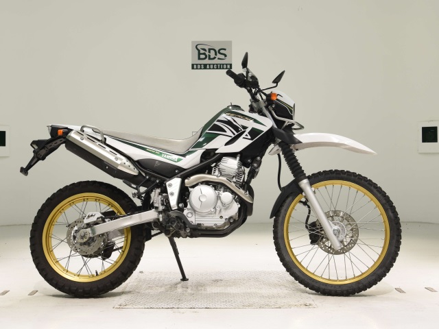 Yamaha SEROW XT250 2018