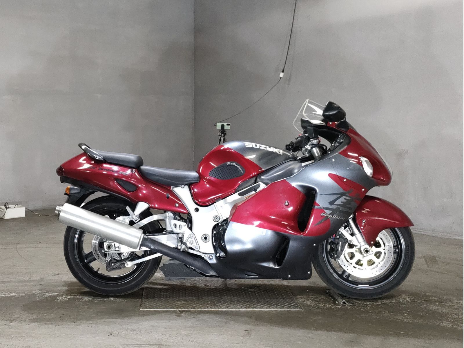 Suzuki GSX1300R HAYABUSA 2001