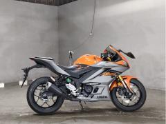 Yamaha YZF-R25 2022