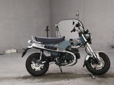 Honda DAX125 2022