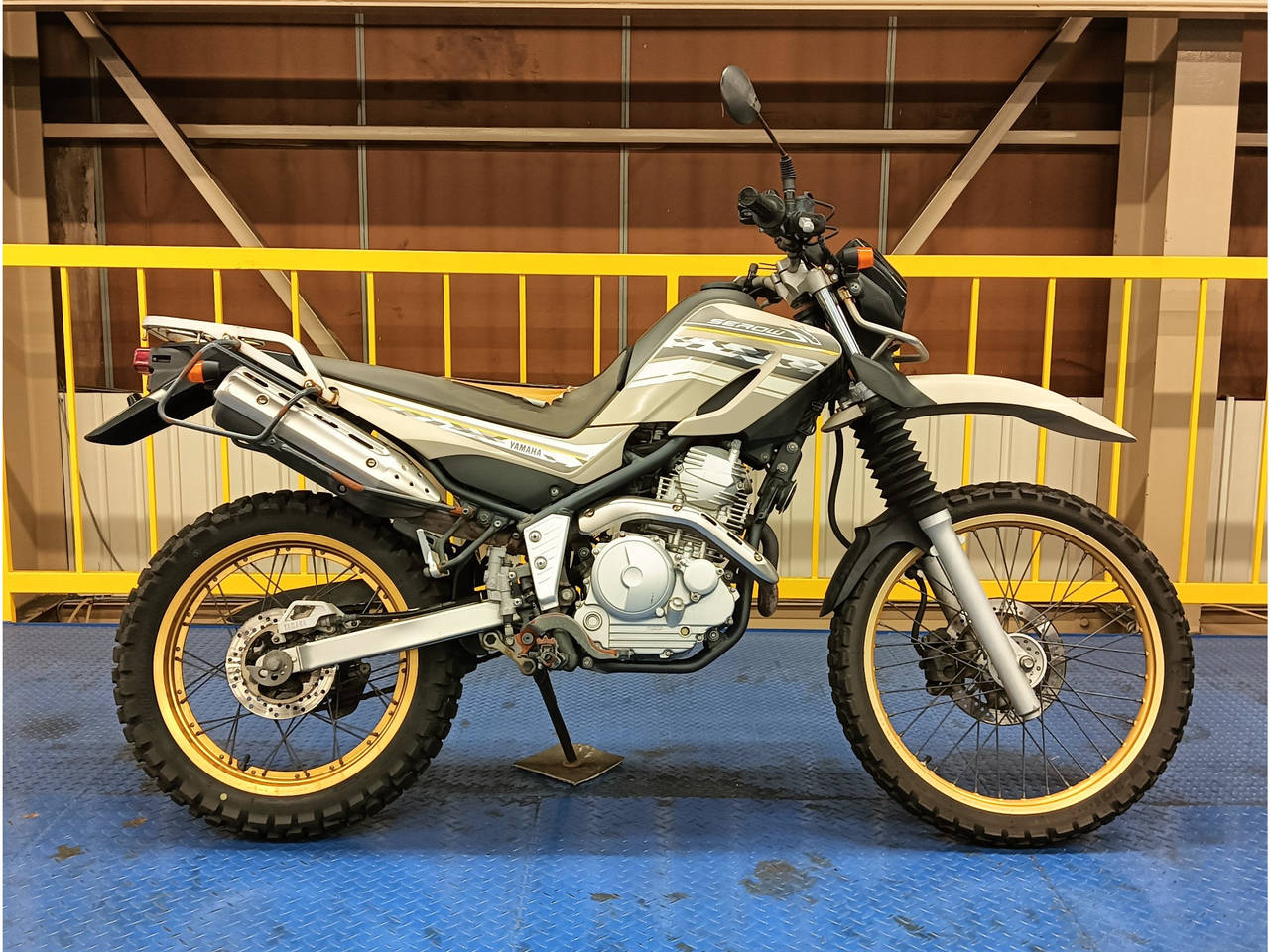 Yamaha SEROW XT250 2017