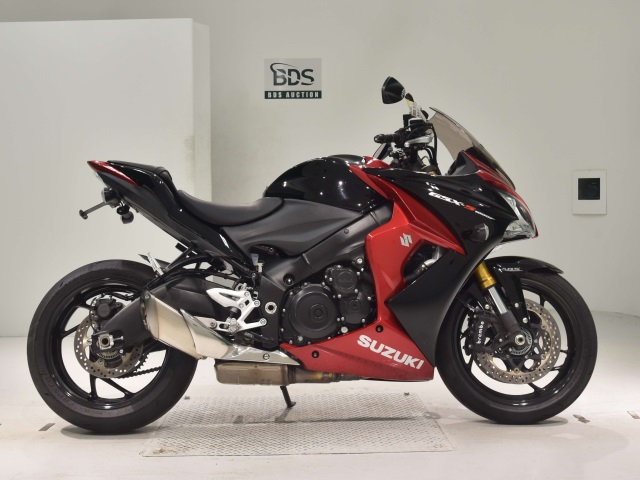 Suzuki GSX-S1000F 2015