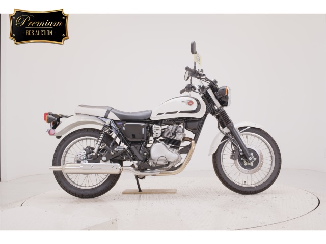 Kawasaki W230 2025
