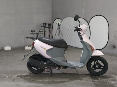 Suzuki LETS4