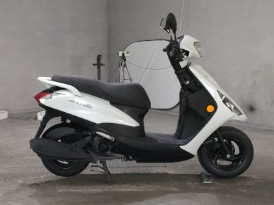 Yamaha AXIS Z 2022