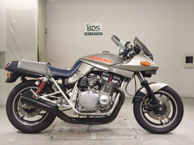 Suzuki GSX750S KATANA 1983