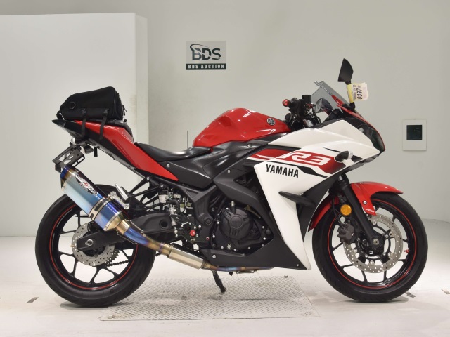 Yamaha YZF-R3 2015