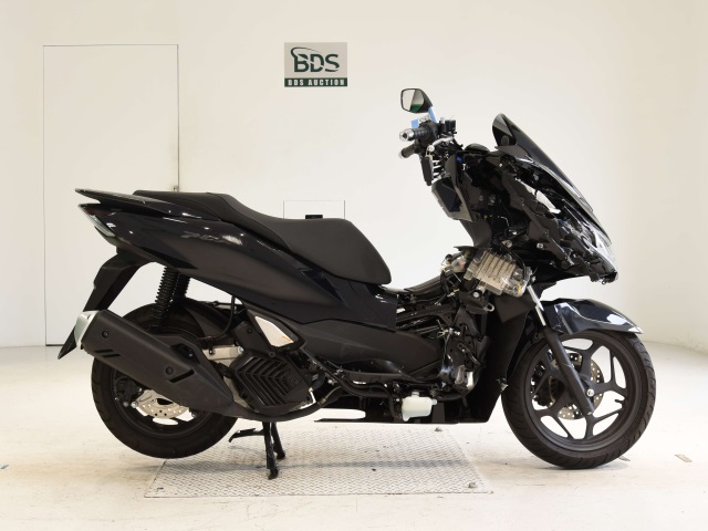 Honda PCX125 2023