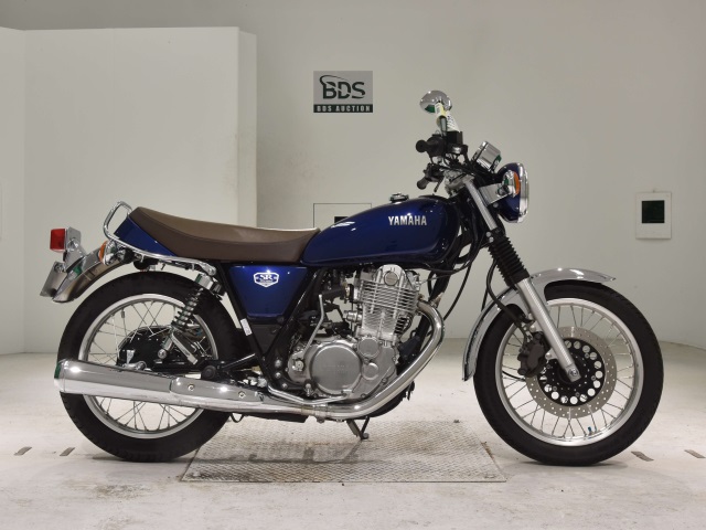 Yamaha SR400 2021