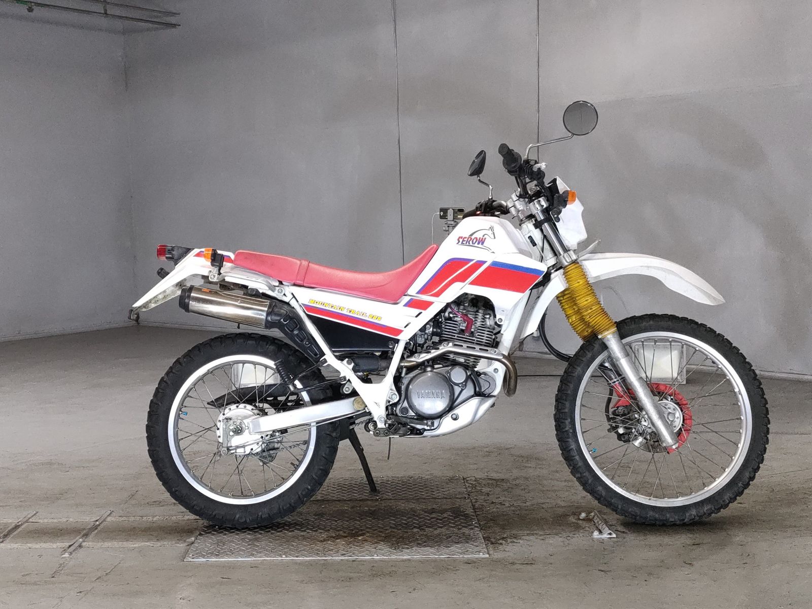 Yamaha SEROW XT225 1992