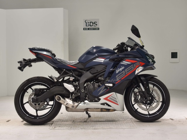 Kawasaki NINJA ZX-25R 2022