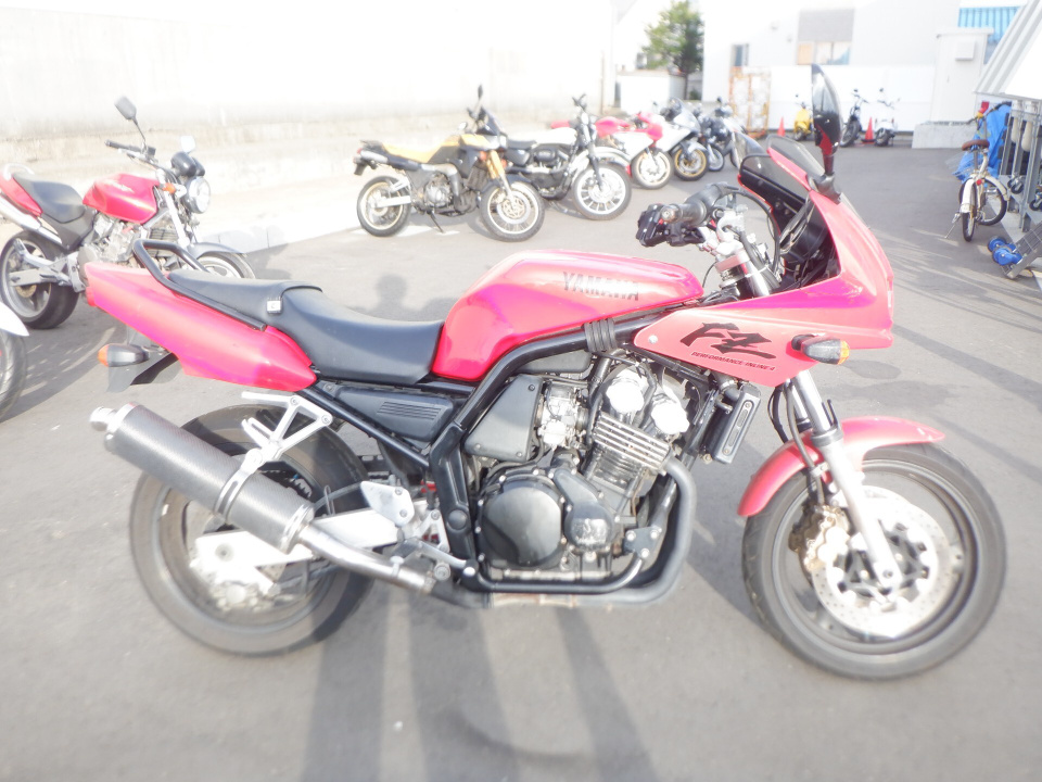 Yamaha FZ400 1998