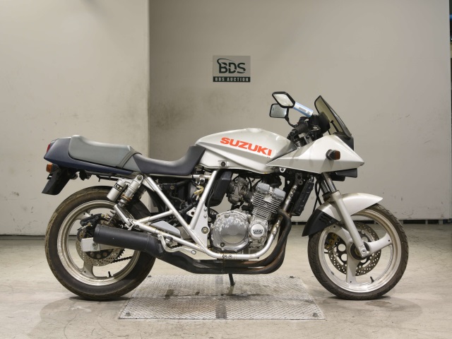 Suzuki GSX250S KATANA