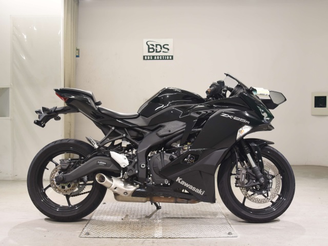 Kawasaki NINJA ZX-25R 2021