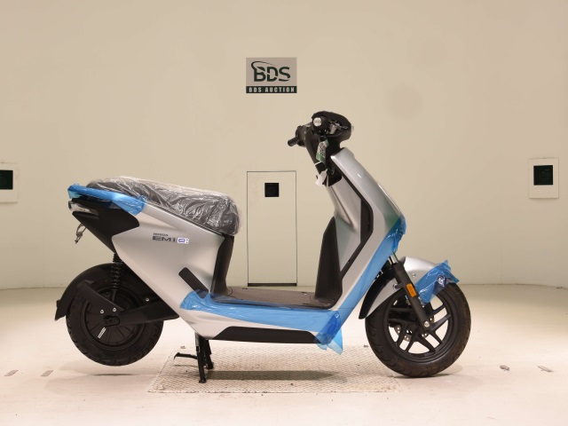 Honda EM1E: 2023