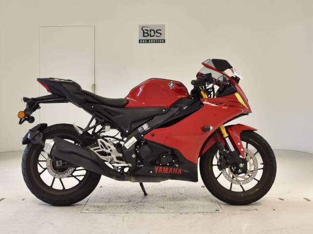 Yamaha YZF-R15 2022