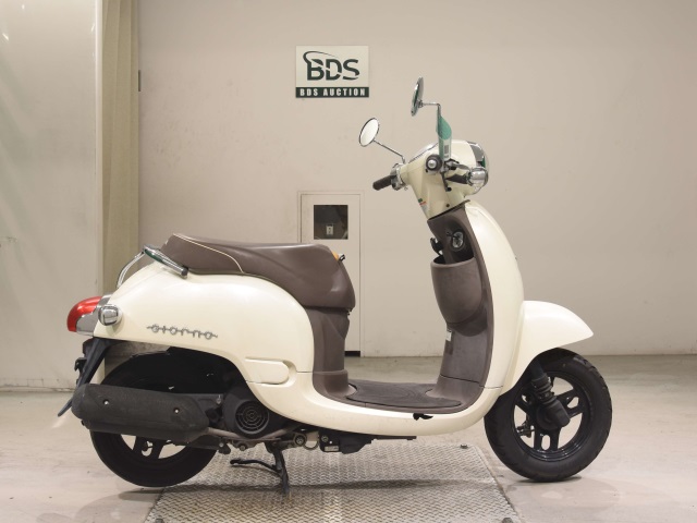 Honda GIORNO 2011