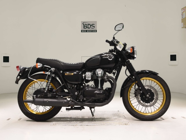 Kawasaki W800 2011