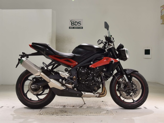 Triumph STREET TRIPLE R 2015