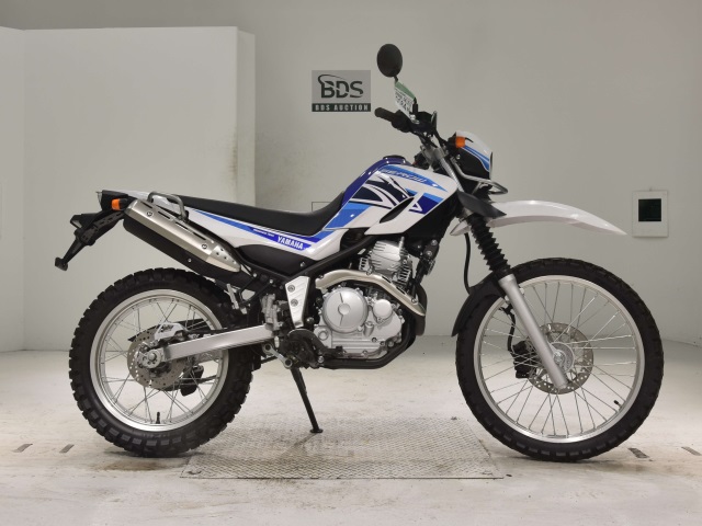 Yamaha SEROW XT250 2018
