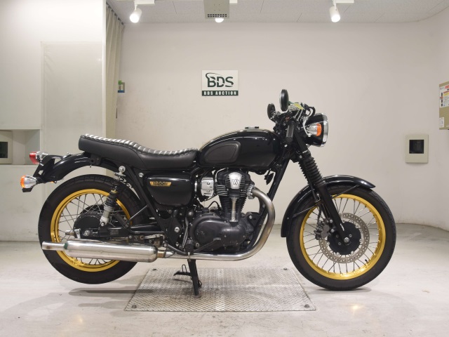 Kawasaki W800 2011