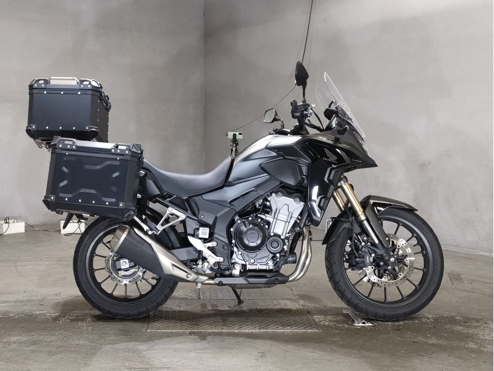 Honda CB400X 2023