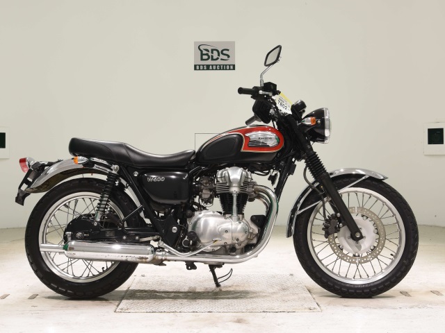 Kawasaki W400 2011