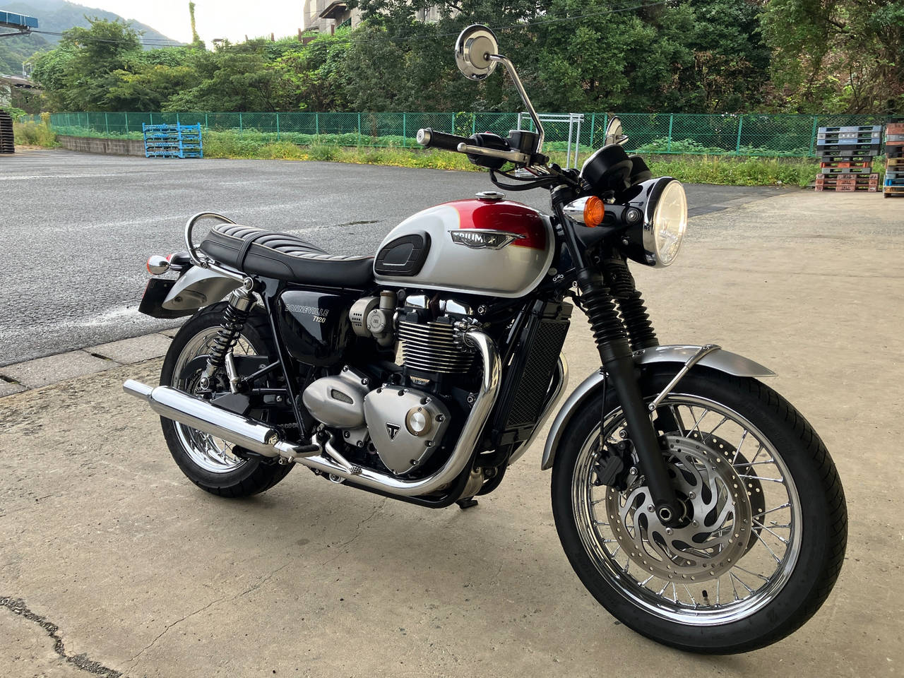 Triumph BONNEVILLE T120 2017