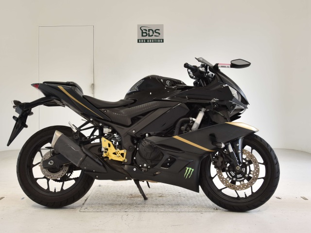 Yamaha YZF-R25A 2021