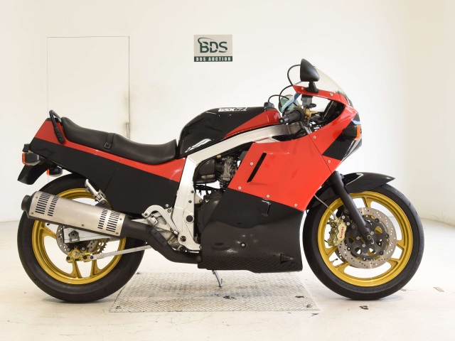 Suzuki GSX-R1100 1986