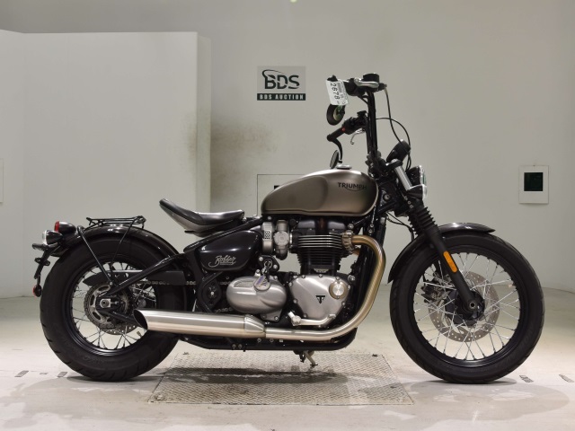 Triumph BONNEVILLE BOBBER 2018