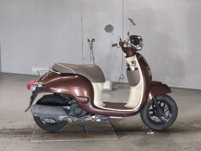 Honda GIORNO 2011