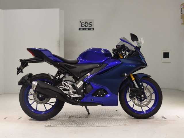 Yamaha YZF-R15 2022