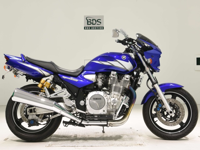 Yamaha XJR1300 2005