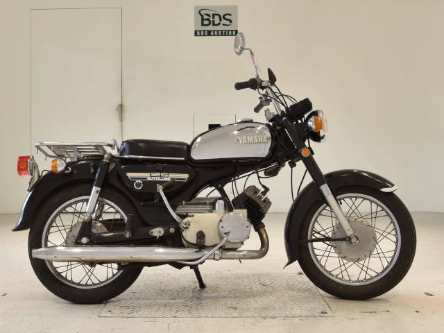 Yamaha YB125