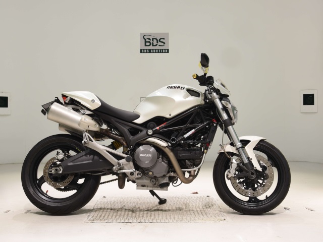 Ducati MONSTER 696 2009