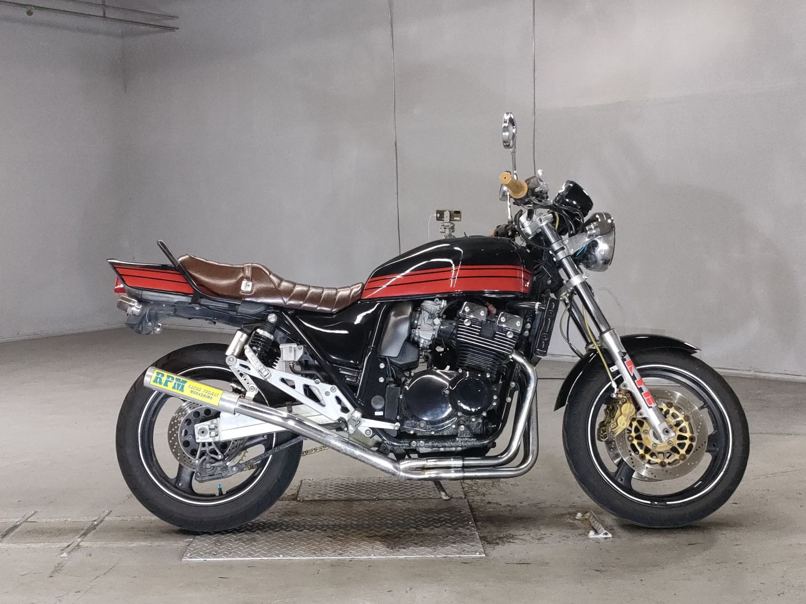 Suzuki GSX400 2004
