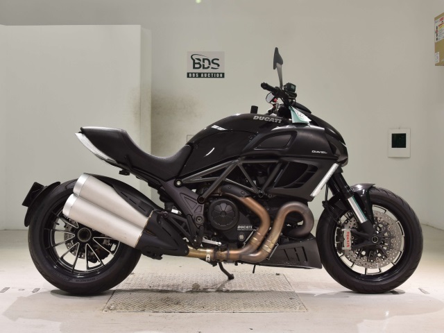 Ducati DIAVEL 2013