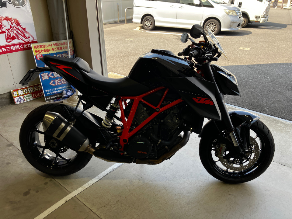 KTM 1290 SUPERDUKE R 2016