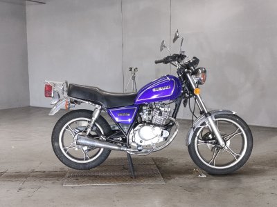 Suzuki GN125 2018