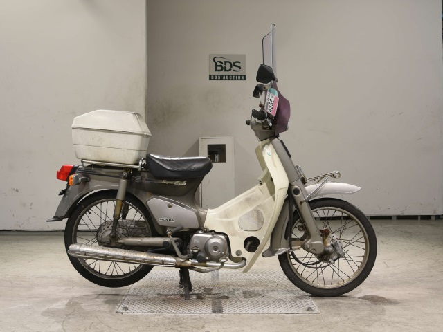 Honda C50-E 2002