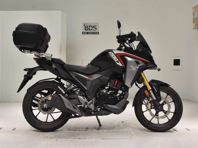 Honda CB200XA 2021