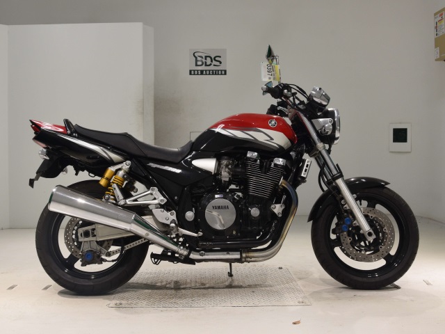 Yamaha XJR1300 2004