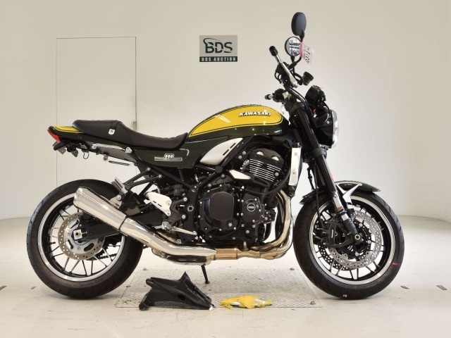 Kawasaki Z900RS 2024