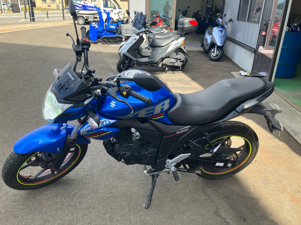 Suzuki GIXXER150