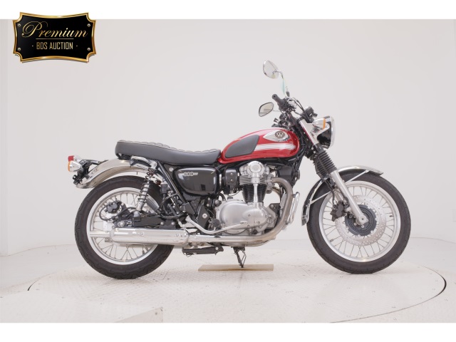 Kawasaki W800 2022